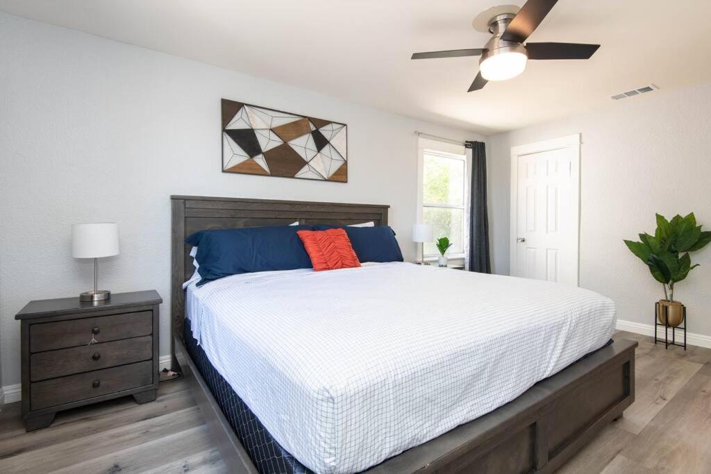 Lovely 2bedroom With Free Parking On Premise * Los Angeles