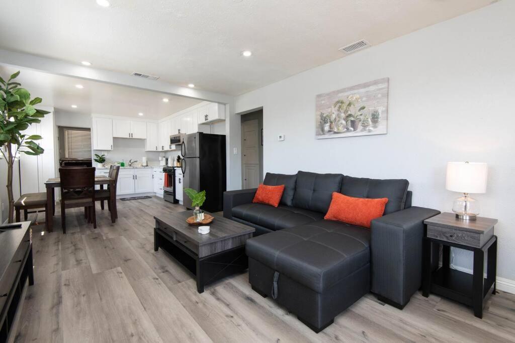 Apartment Lovely 2bedroom With Free Parking On Premise